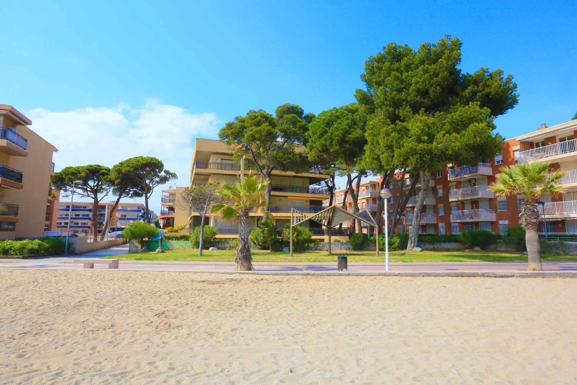 Txingudi - Only Families Lägenhet Cambrils Exteriör bild