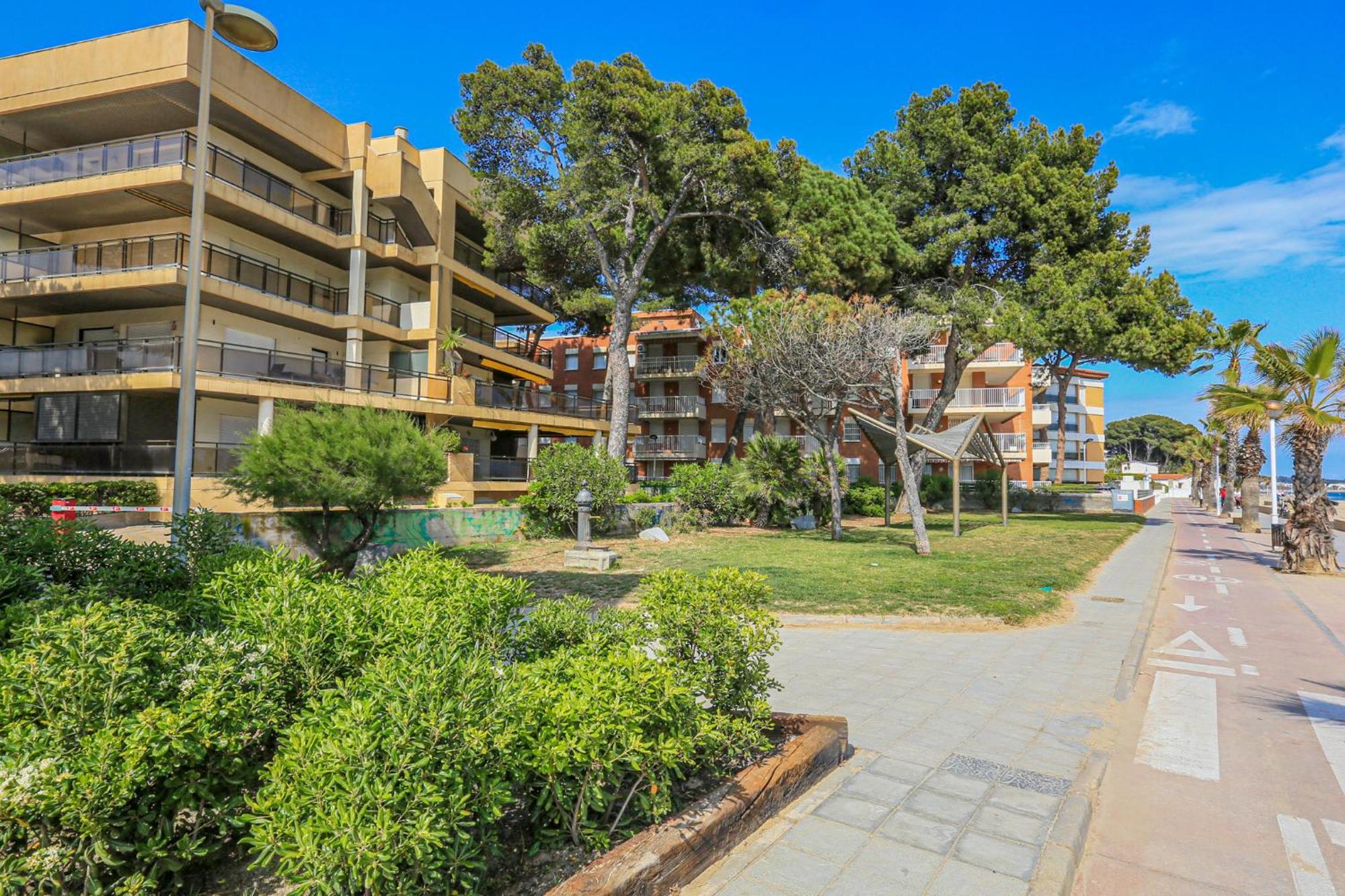 Txingudi - Only Families Lägenhet Cambrils Exteriör bild